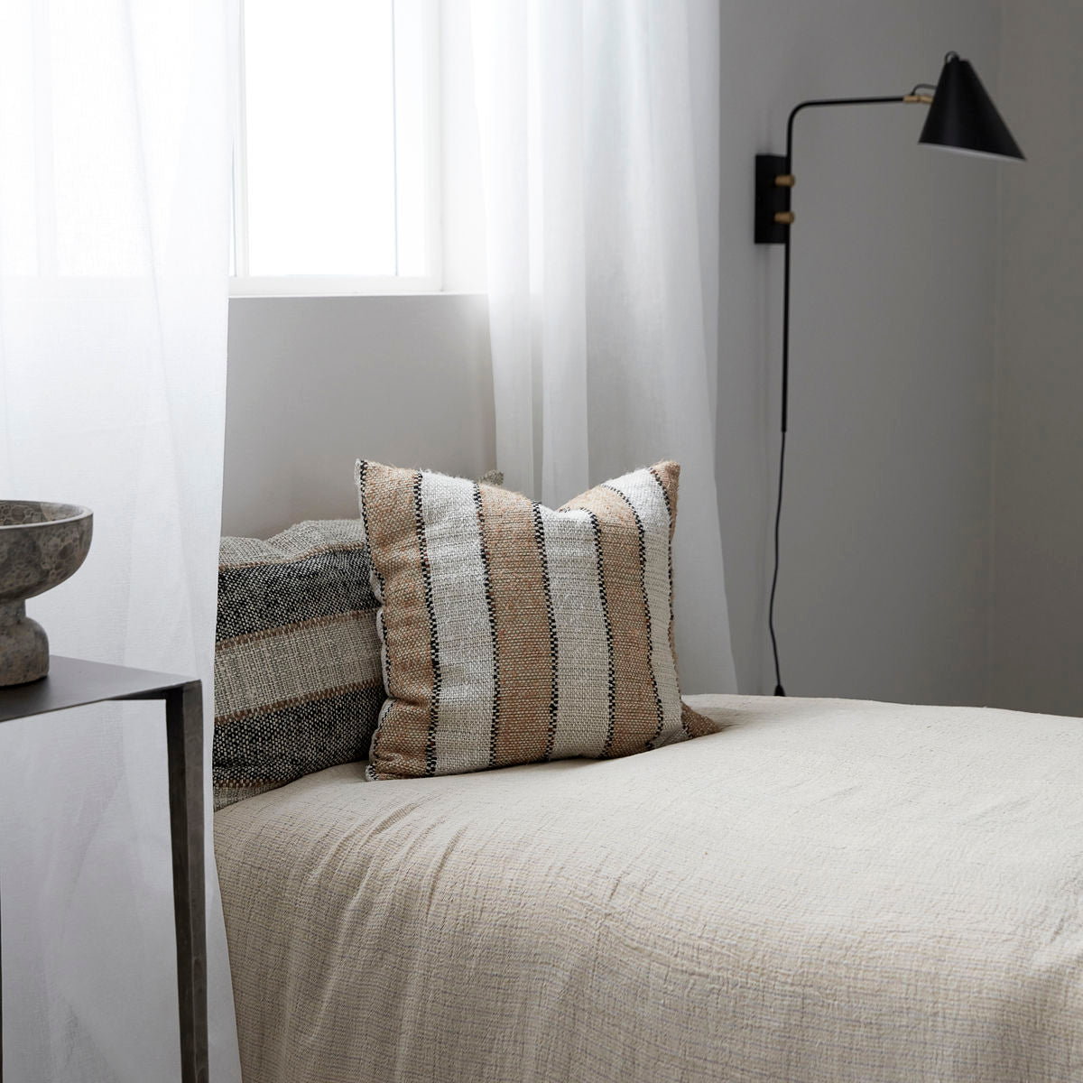 Linn Cushion - M - Sand